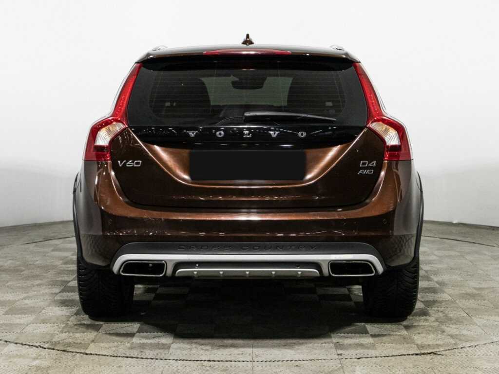 Volvo V60 Cross Country с пробегом — 2016 год. Фото: #5
