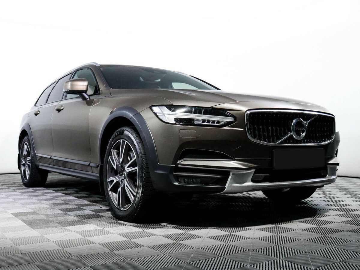 Volvo V90 Cross Country с пробегом — 2017 год. Фото: #15