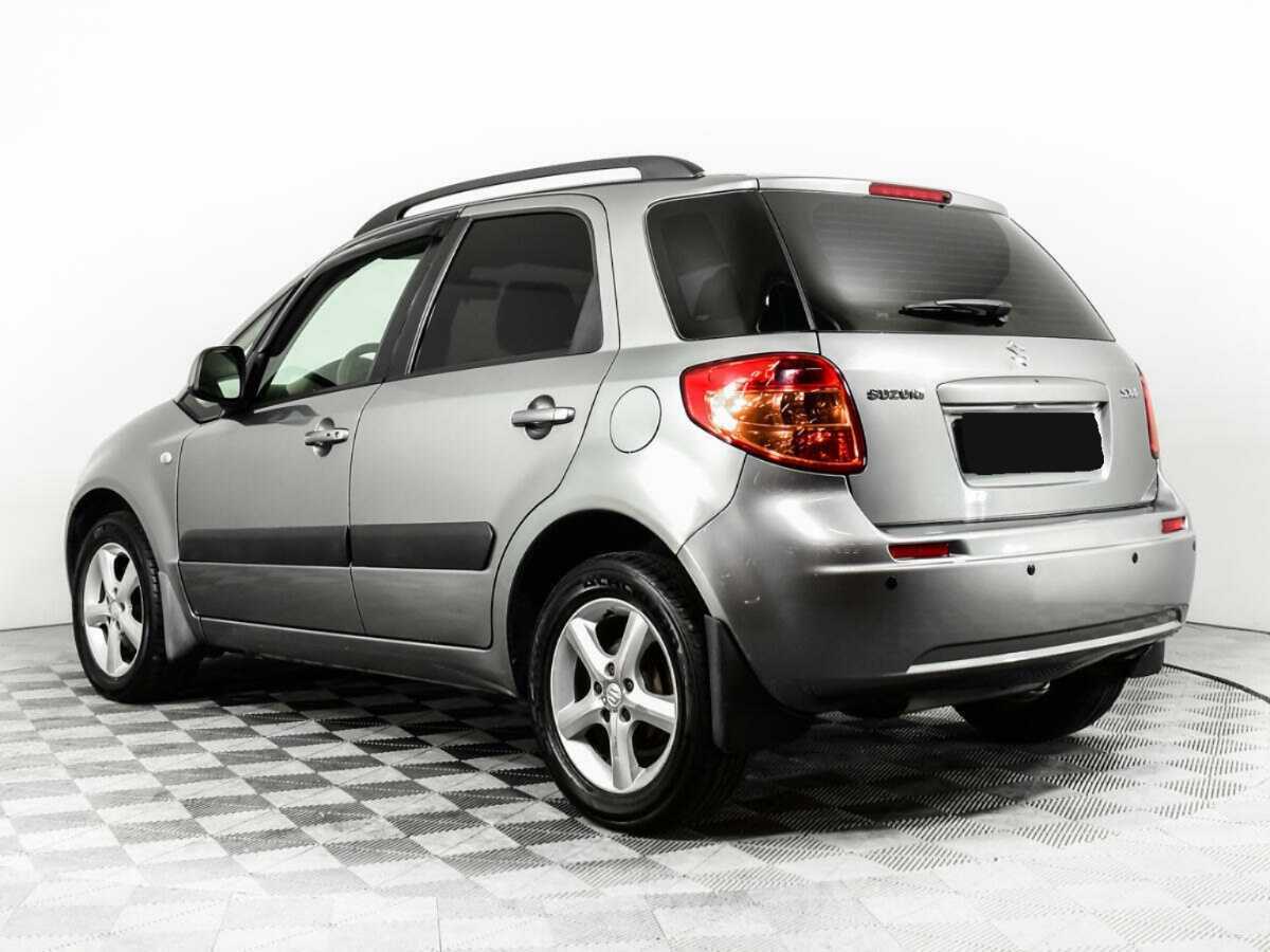 Suzuki SX4 с пробегом — 2008 год. Фото: #6
