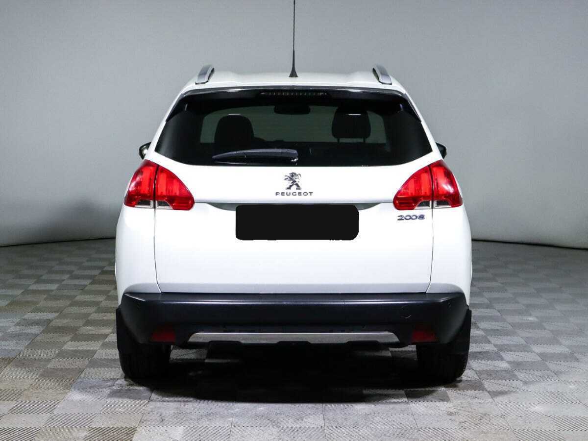 Peugeot 2008 с пробегом — 2014 год. Фото: #4