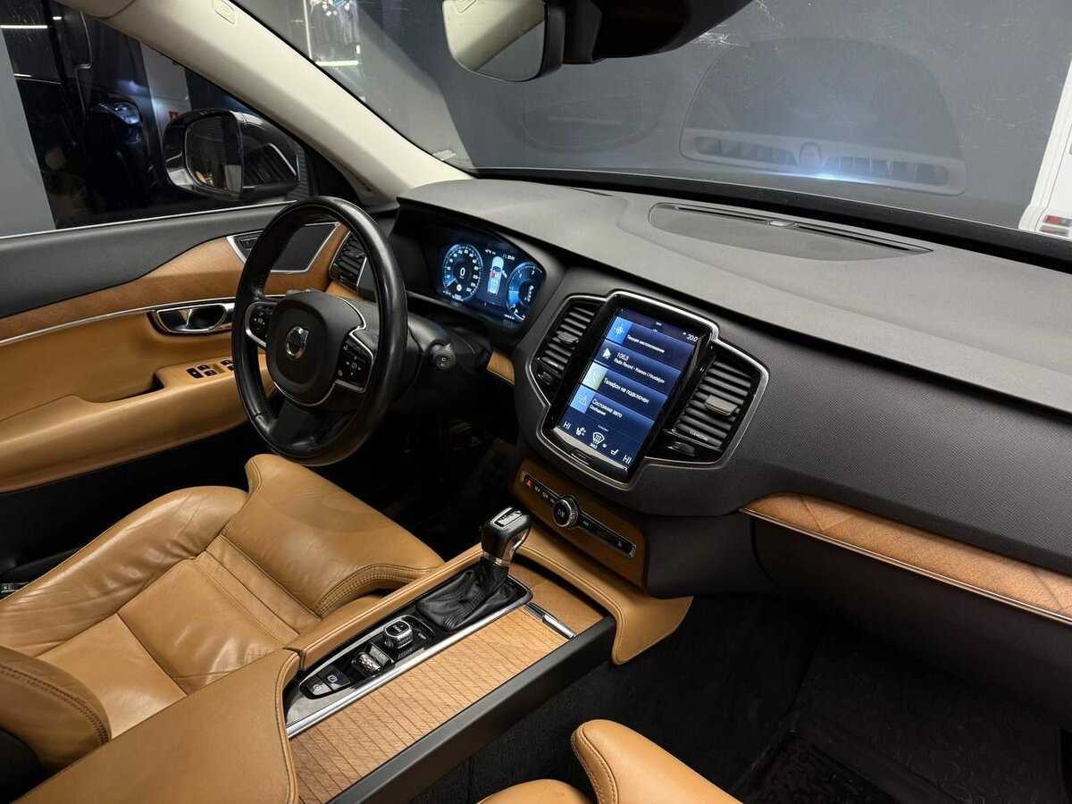 Volvo XC90 с пробегом — 2015 год. Фото: #19