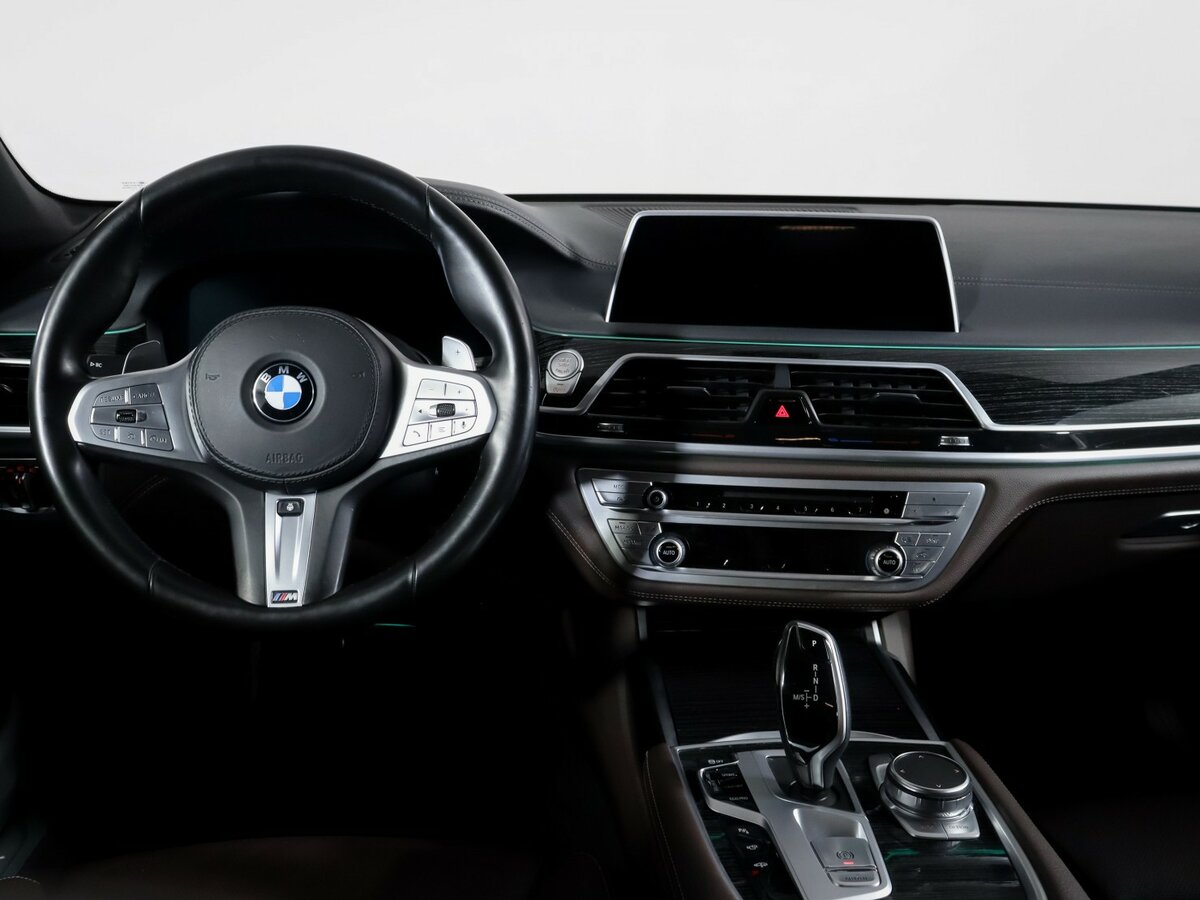 BMW 7 серии с пробегом — 2021 год. Фото: #11