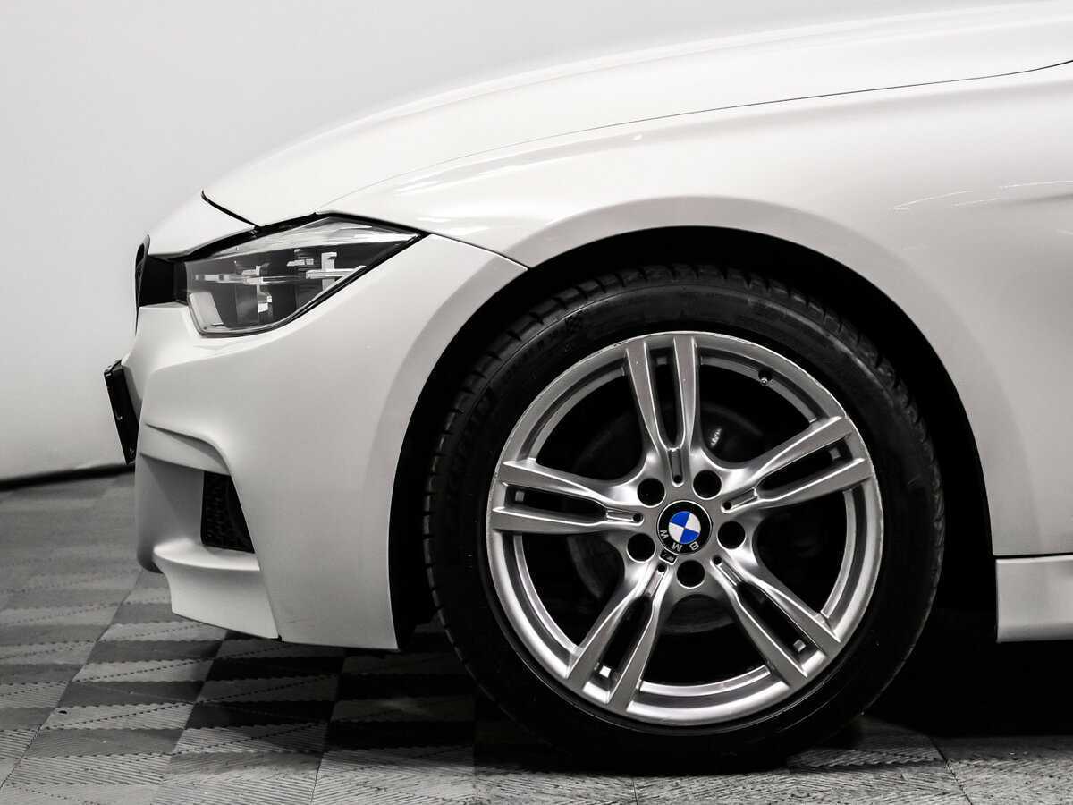 BMW 3 серии с пробегом — 2017 год. Фото: #14