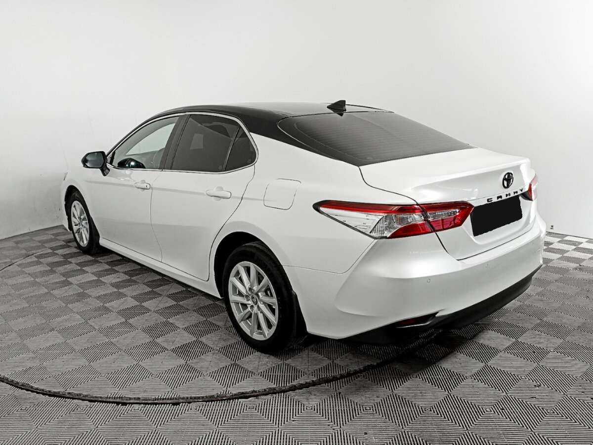 Toyota Camry с пробегом — 2021 год. Фото: #5