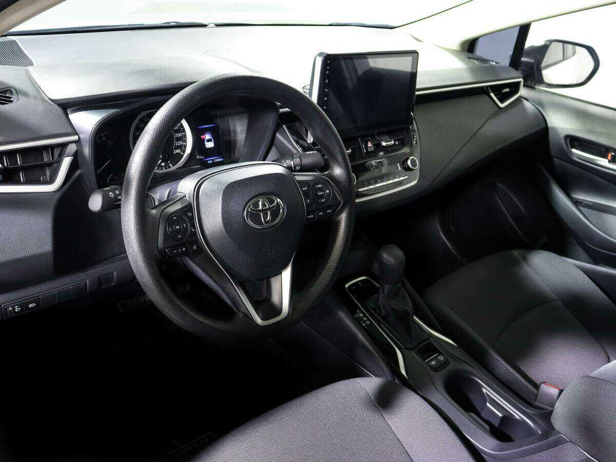 Toyota Corolla с пробегом — 2022 год. Фото: #10