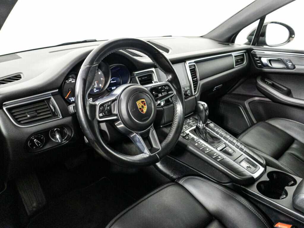 Porsche Macan с пробегом — 2018 год. Фото: #10