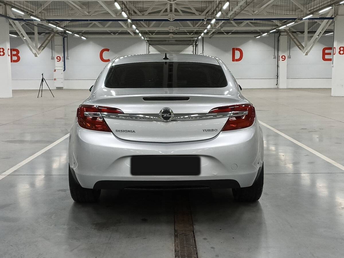 Opel Insignia с пробегом — 2014 год. Фото: #5