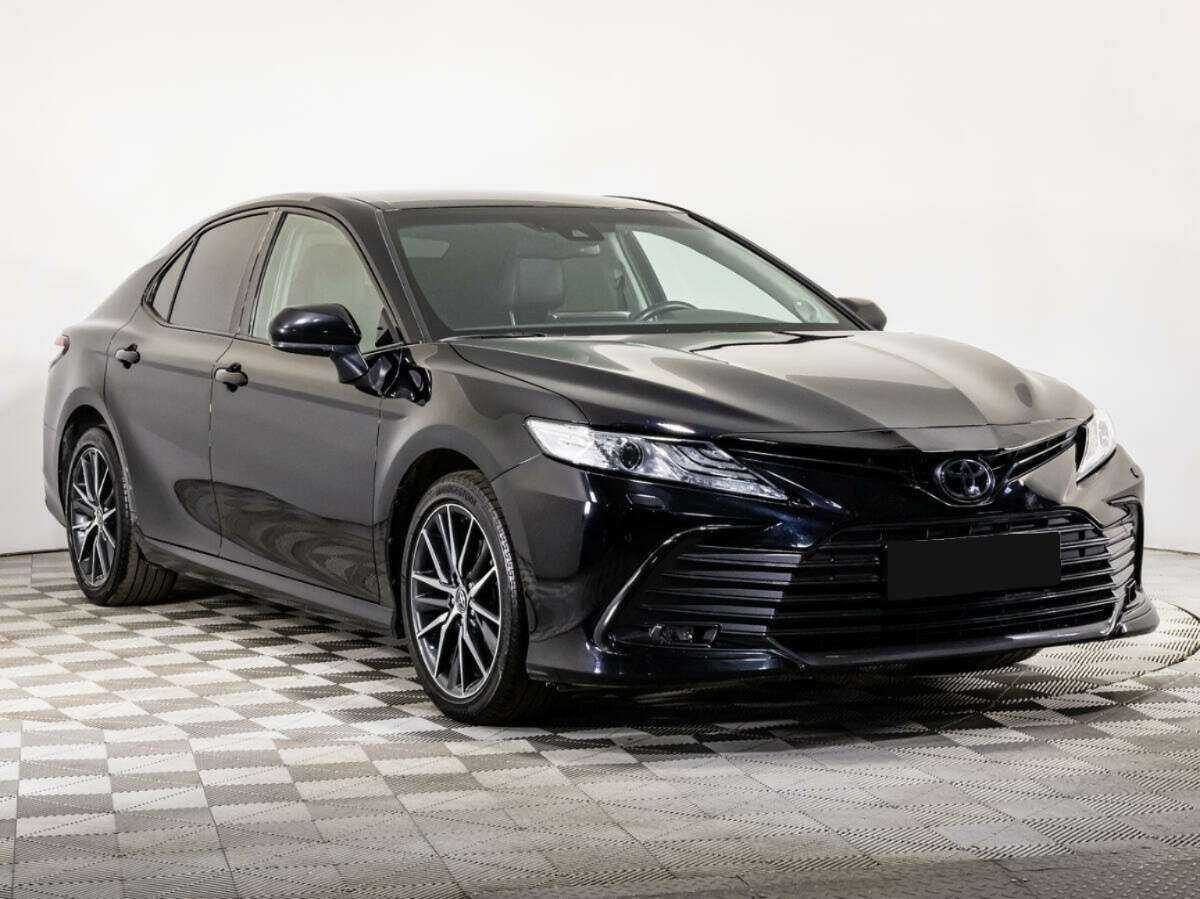 Toyota Camry с пробегом — 2021 год. Фото: #2