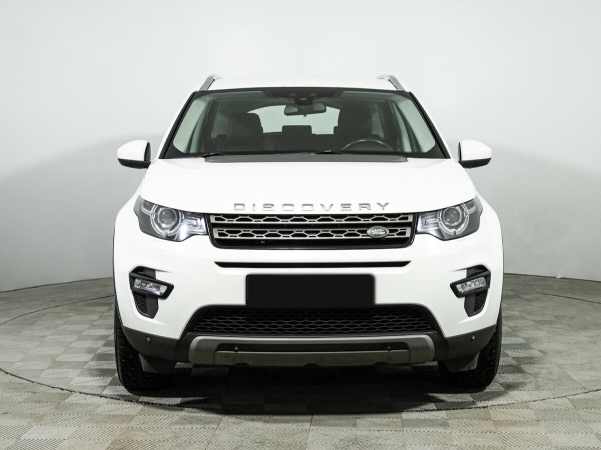 Land Rover Discovery Sport с пробегом — 2017 год. Фото: #1