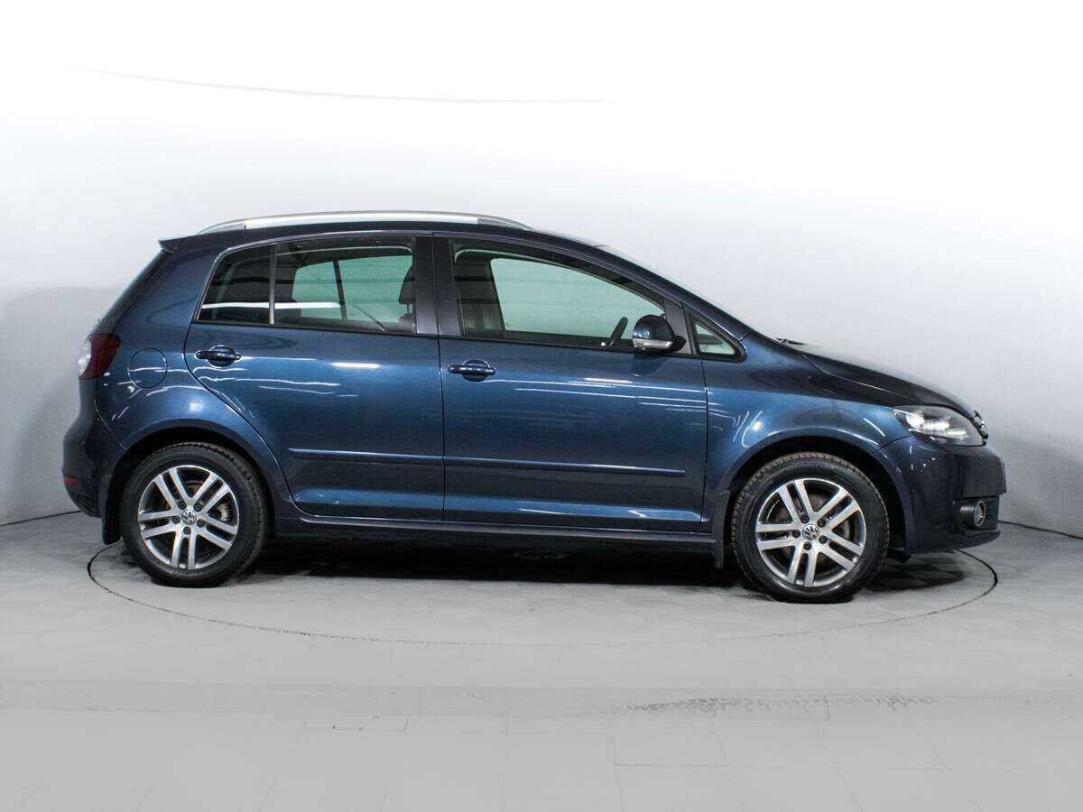 Volkswagen Golf Plus с пробегом — 2011 год. Фото: #3