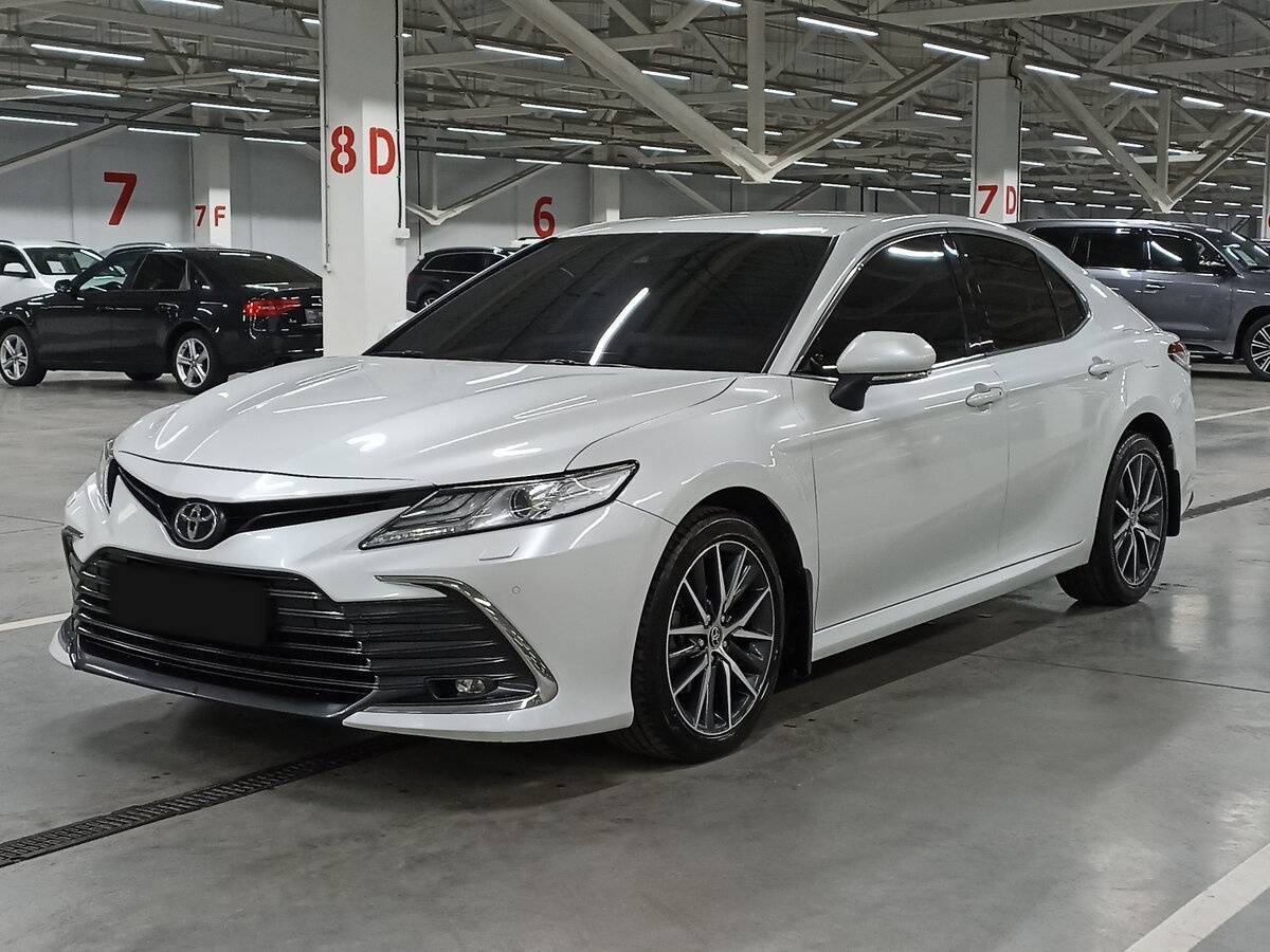 Toyota Camry с пробегом — 2021 год. Фото: #0