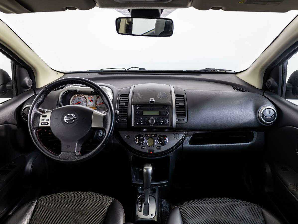 Nissan Note с пробегом — 2007 год. Фото: #8