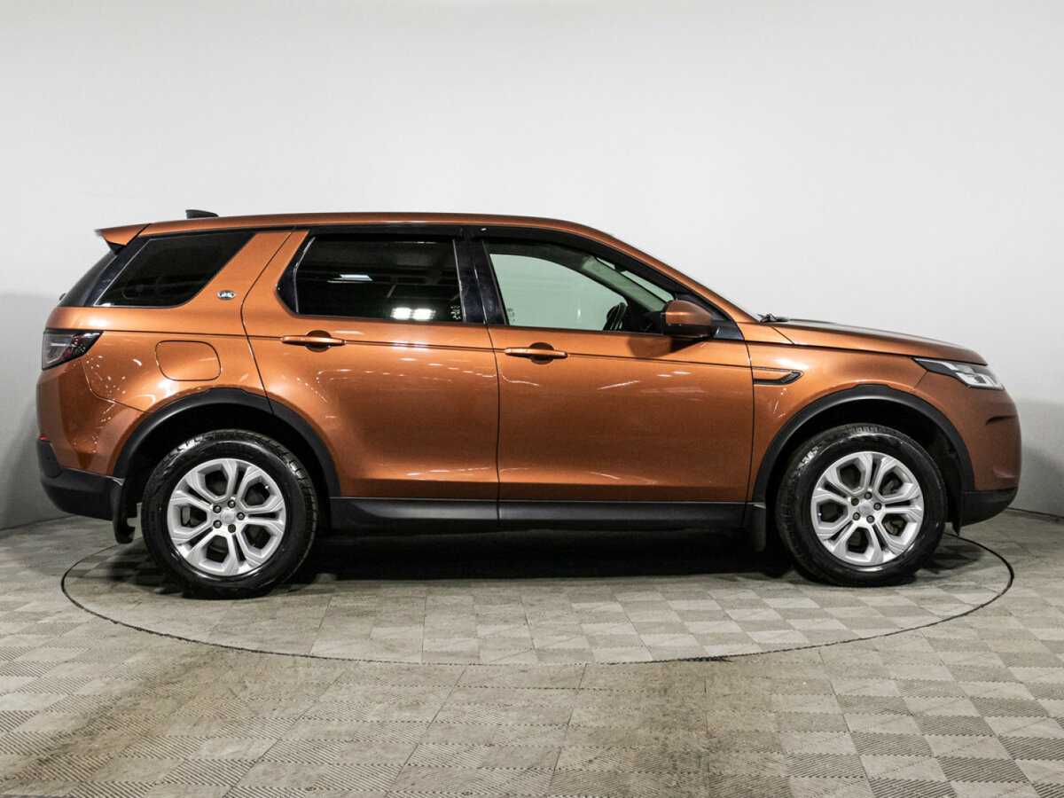 Land Rover Discovery Sport с пробегом — 2019 год. Фото: #3