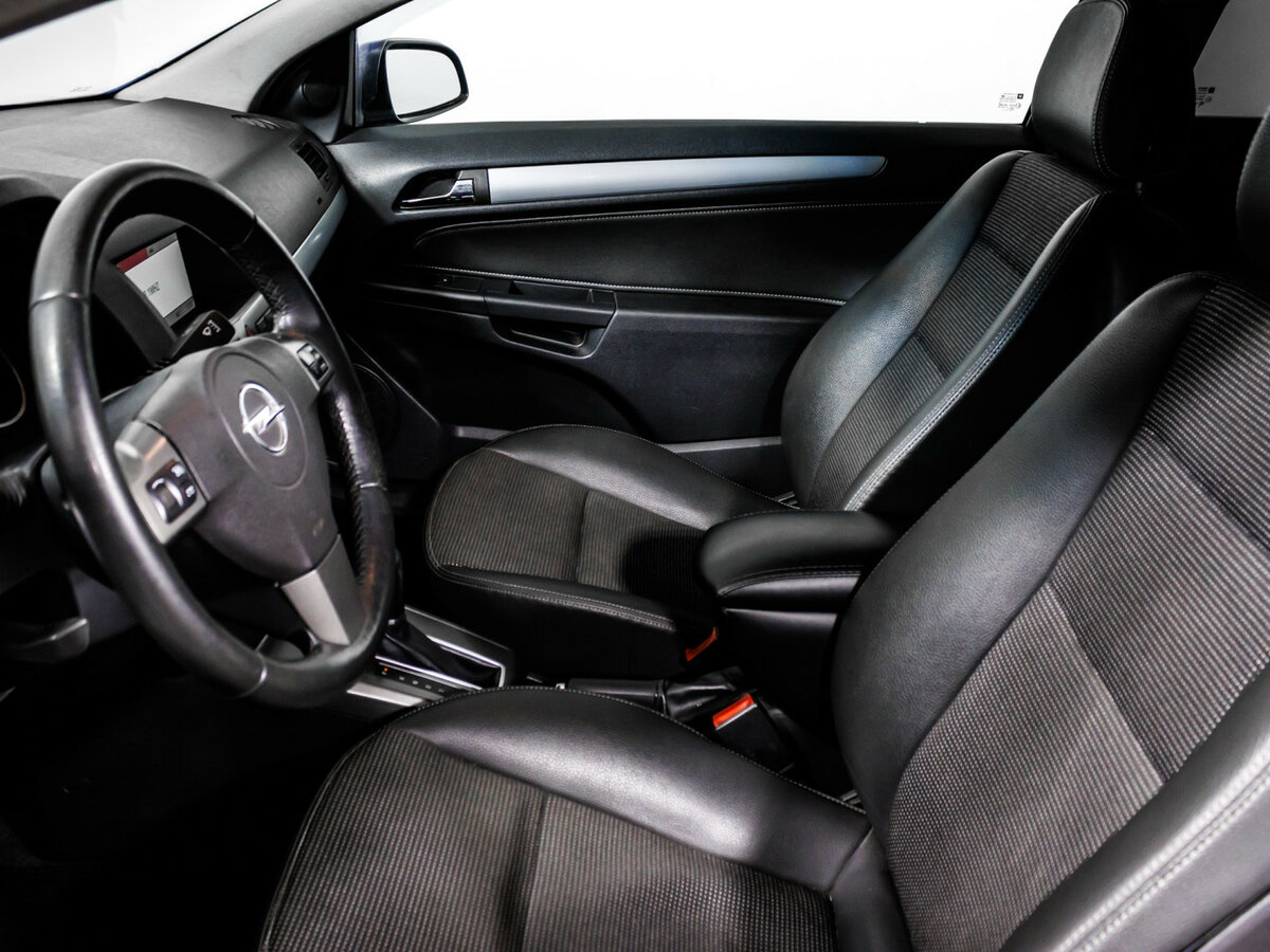 Opel Astra с пробегом — 2006 год. Фото: #11