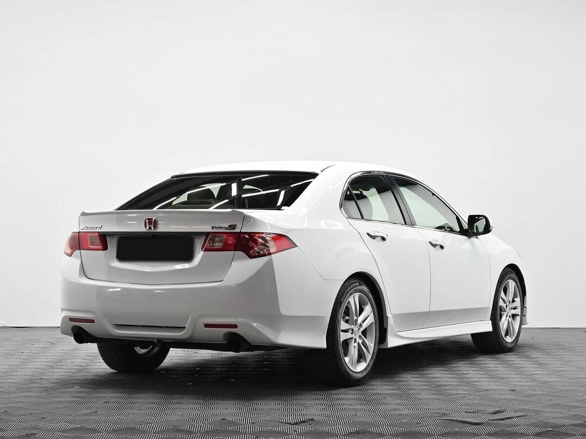 Honda Accord с пробегом — 2012 год. Фото: #3