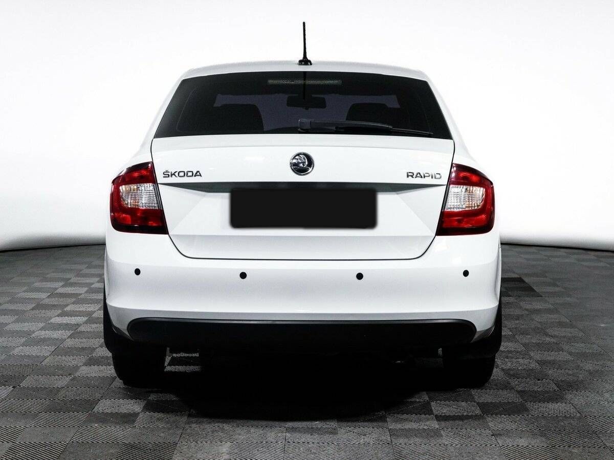 Skoda Rapid с пробегом — 2019 год. Фото: #5