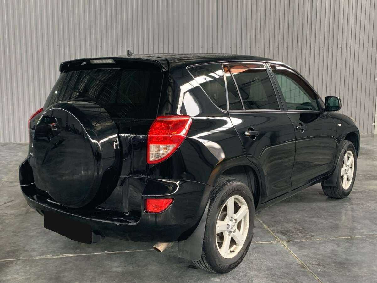 Toyota RAV4 с пробегом — 2006 год. Фото: #4