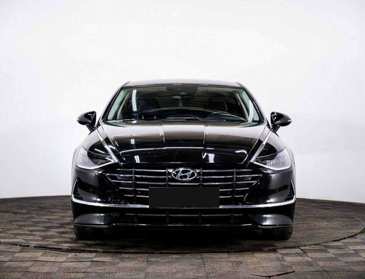 Hyundai Sonata с пробегом — 2021 год. Фото: #1