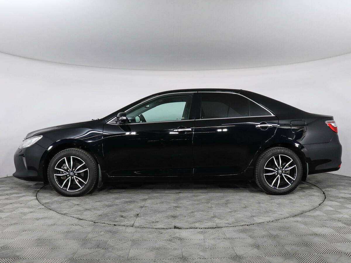 Toyota Camry с пробегом — 2016 год. Фото: #7