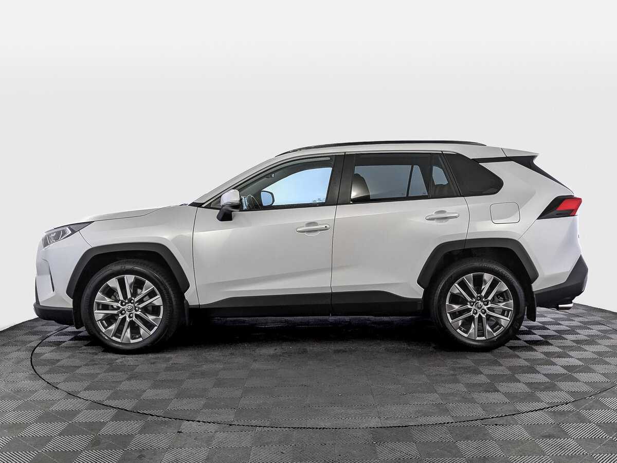 Toyota RAV4 с пробегом — 2021 год. Фото: #7