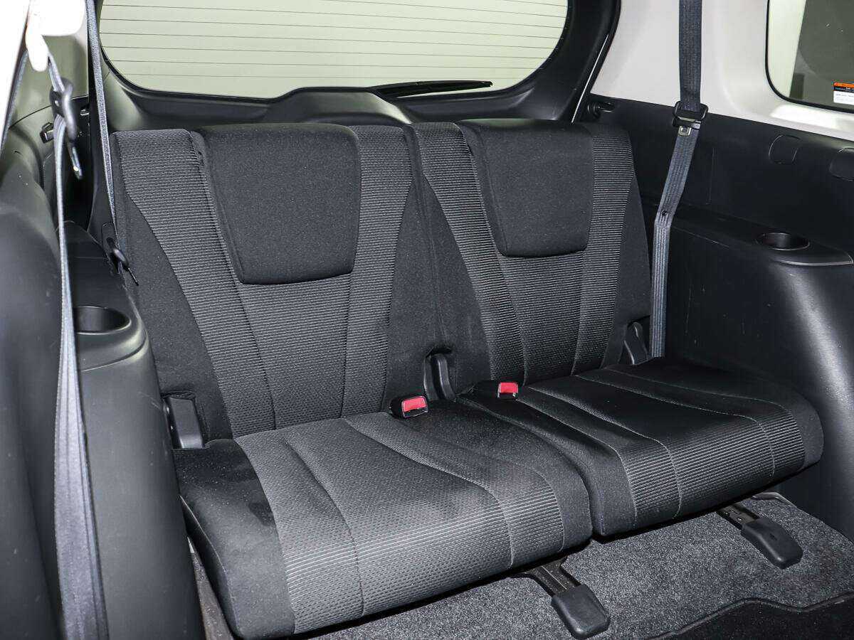 Mazda 5 с пробегом — 2013 год. Фото: #12