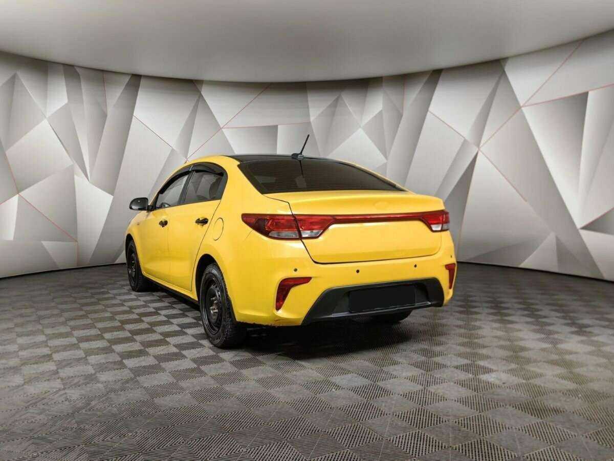 Kia Rio с пробегом — 2017 год. Фото: #3