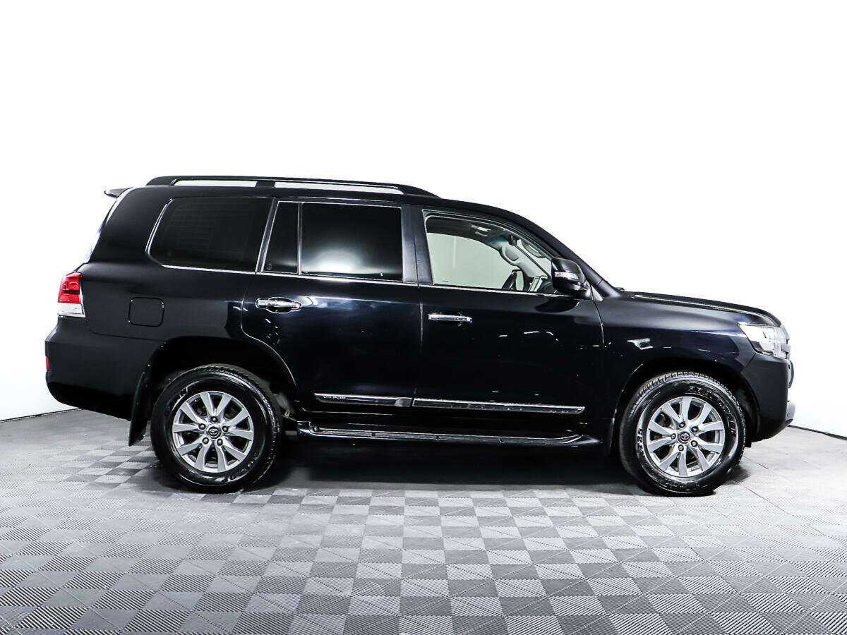 Toyota Land Cruiser с пробегом — 2016 год. Фото: #4