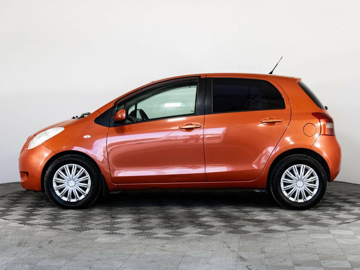 Toyota Yaris с пробегом — 2006 год. Фото: #5