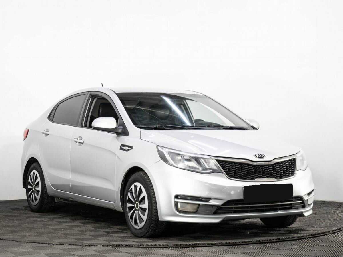 Kia Rio с пробегом — 2015 год. Фото: #2