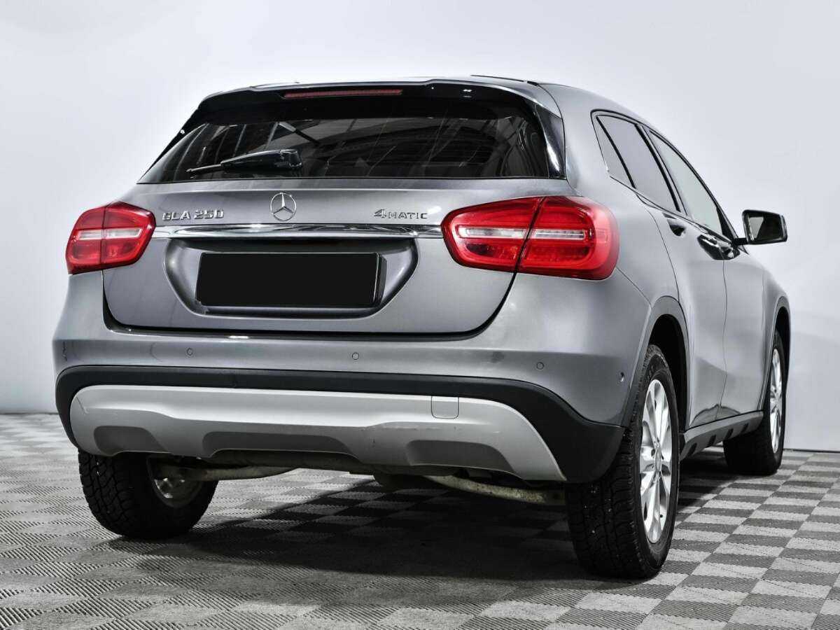 Mercedes-Benz GLA с пробегом — 2015 год. Фото: #3