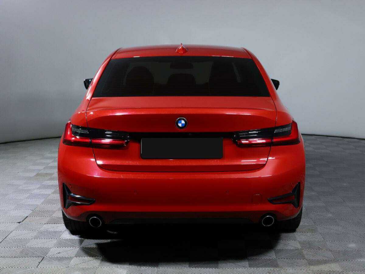 BMW 3 серии с пробегом — 2019 год. Фото: #4