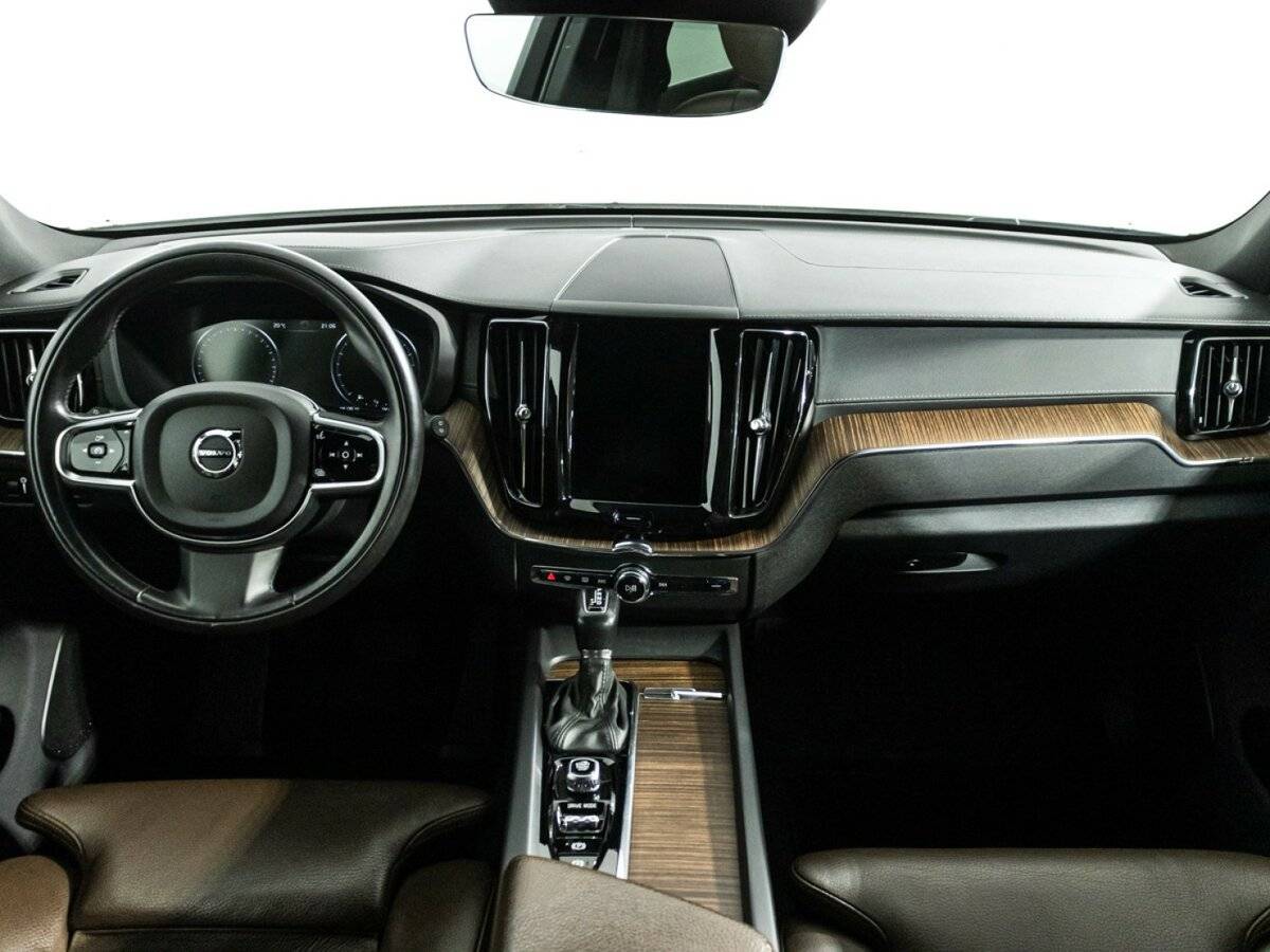 Volvo XC60 с пробегом — 2020 год. Фото: #10