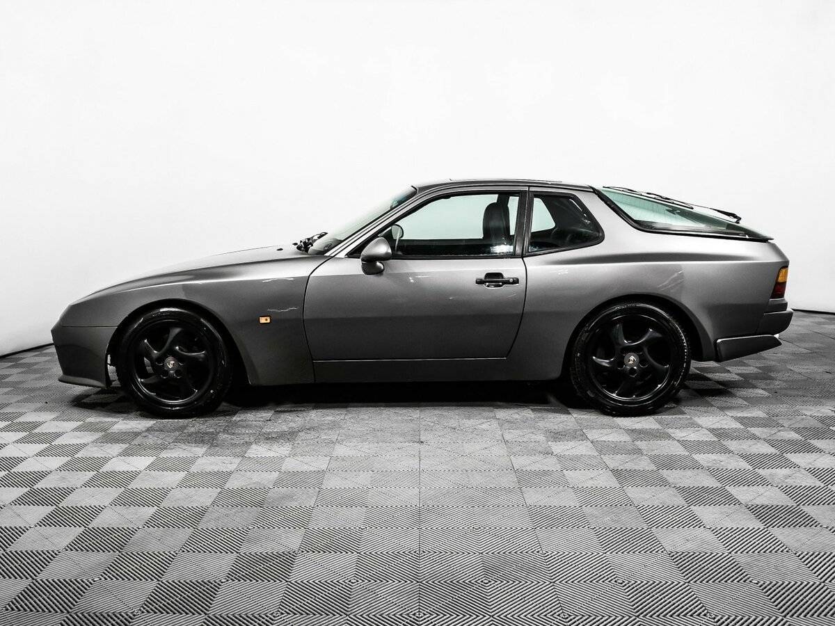 Porsche 944 с пробегом — 1986 год. Фото: #7