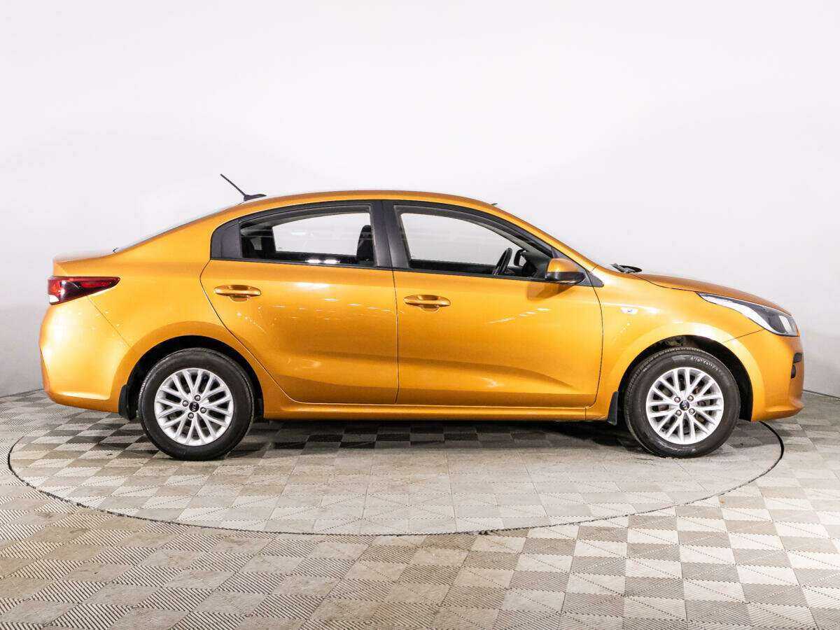 Kia Rio с пробегом — 2017 год. Фото: #3