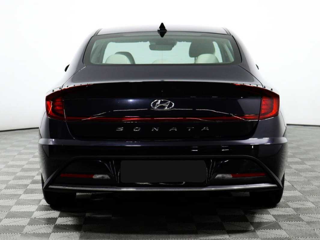 Hyundai Sonata с пробегом — 2022 год. Фото: #5
