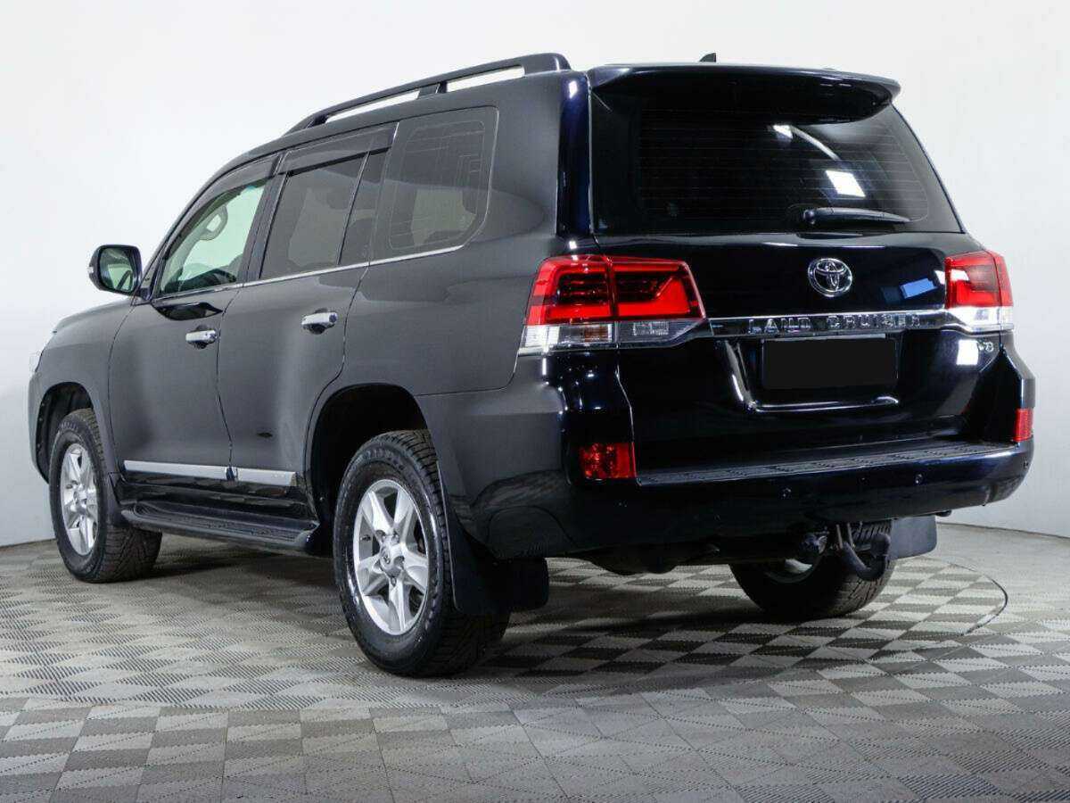 Toyota Land Cruiser с пробегом — 2017 год. Фото: #5