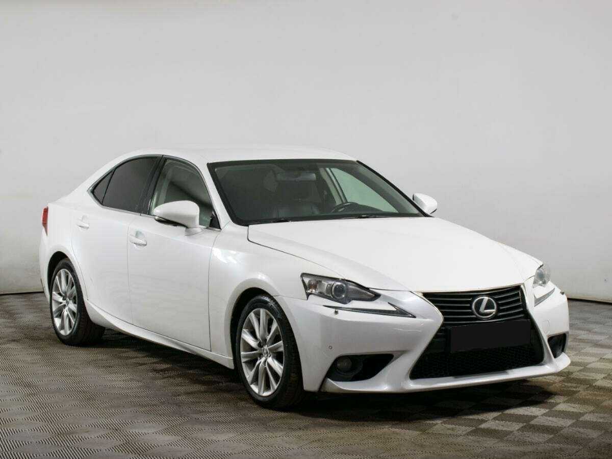 Lexus IS с пробегом — 2014 год. Фото: #2
