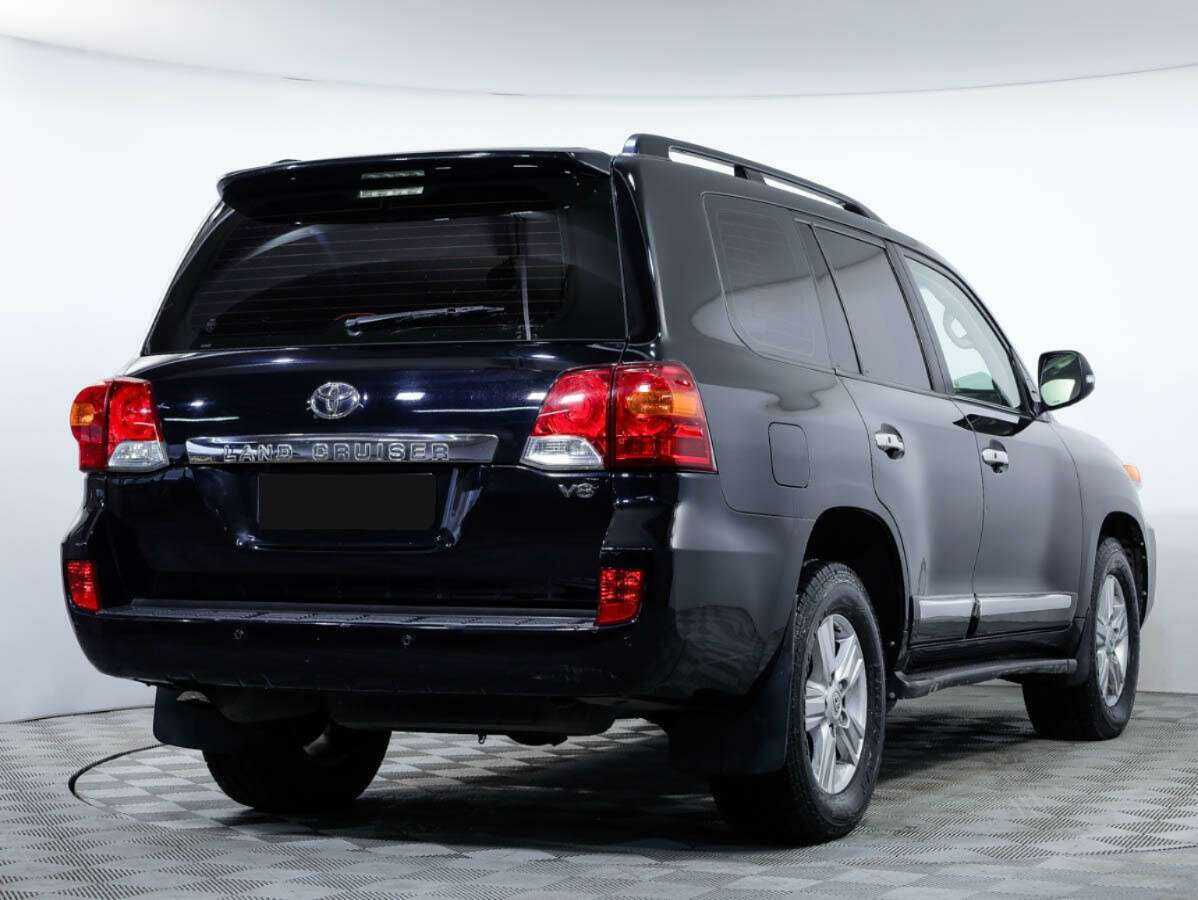 Toyota Land Cruiser с пробегом — 2012 год. Фото: #3