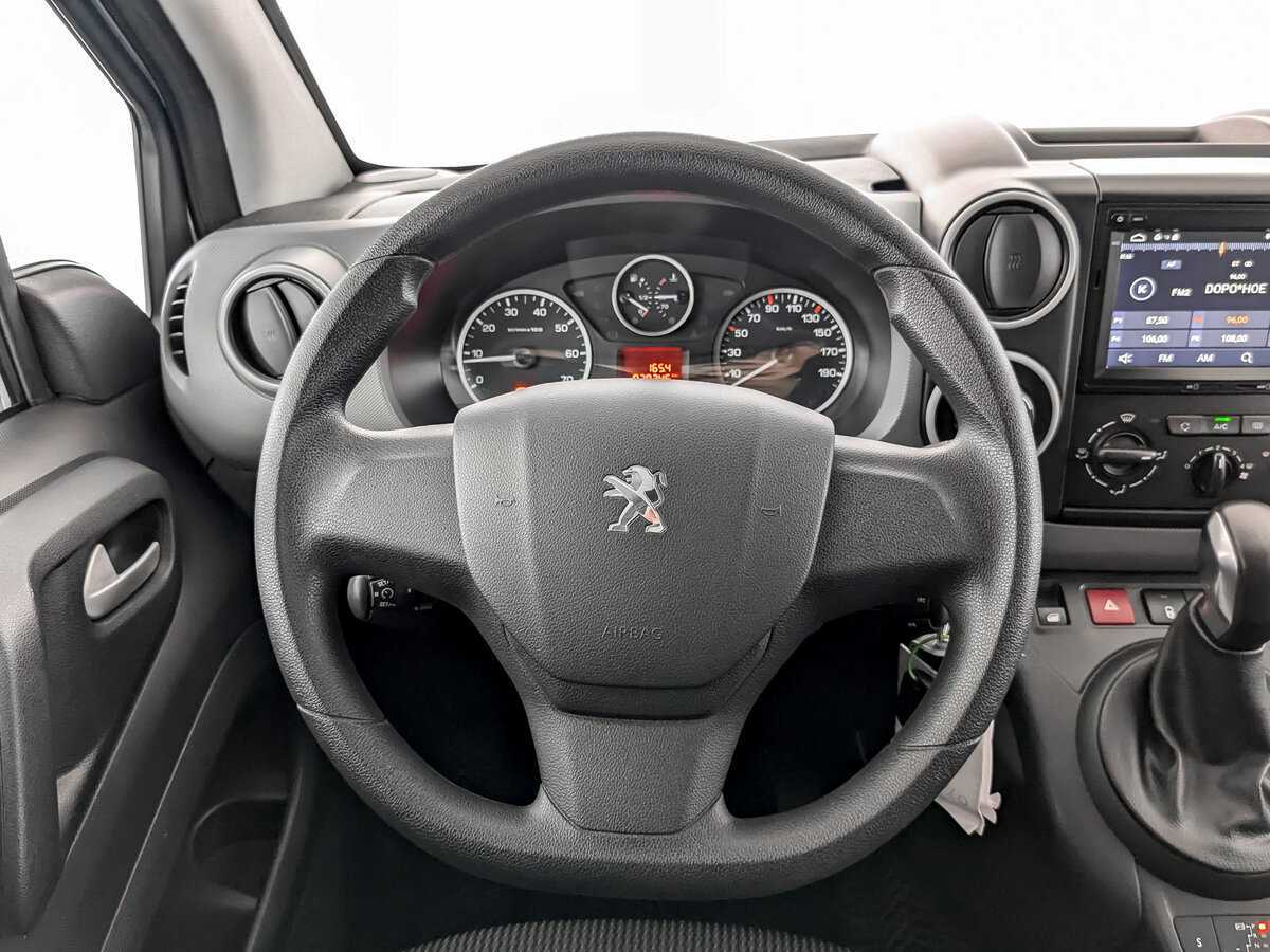 Peugeot Partner с пробегом — 2021 год. Фото: #16
