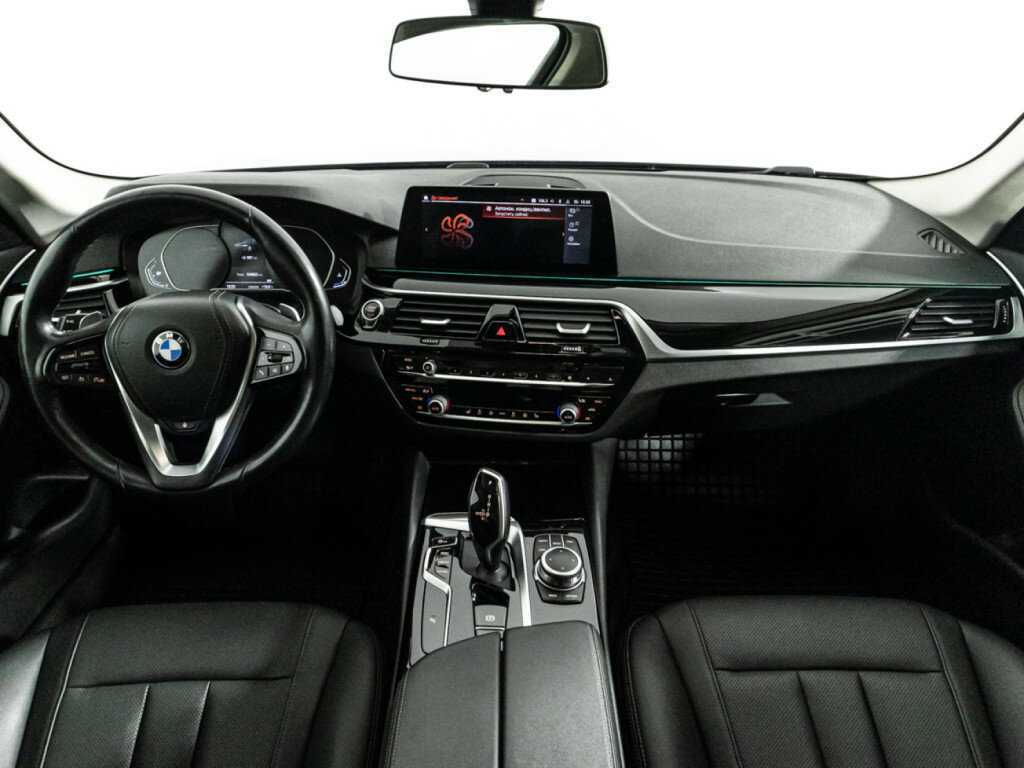 BMW 5 серии с пробегом — 2020 год. Фото: #12