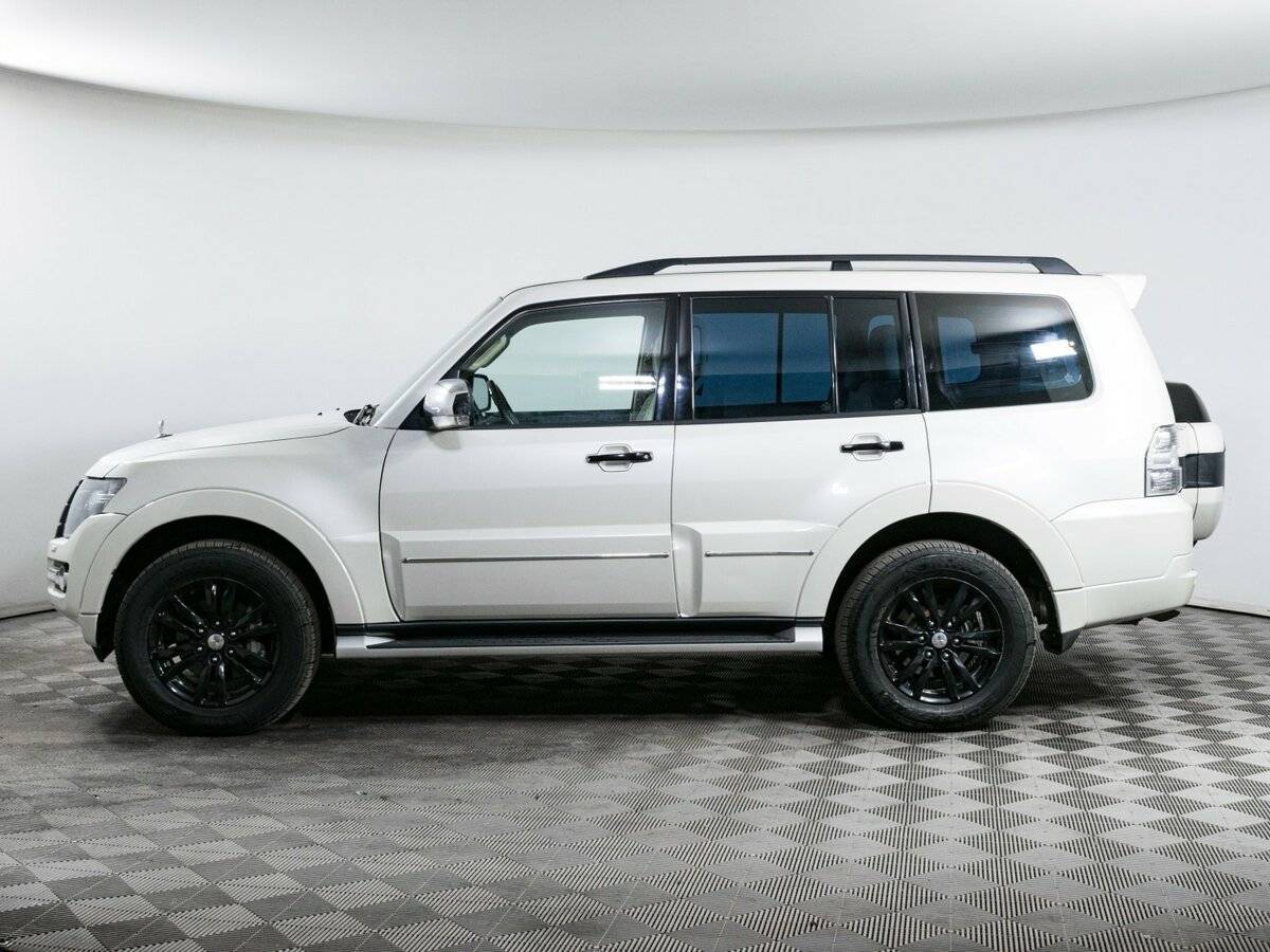 Mitsubishi Pajero с пробегом — 2019 год. Фото: #7