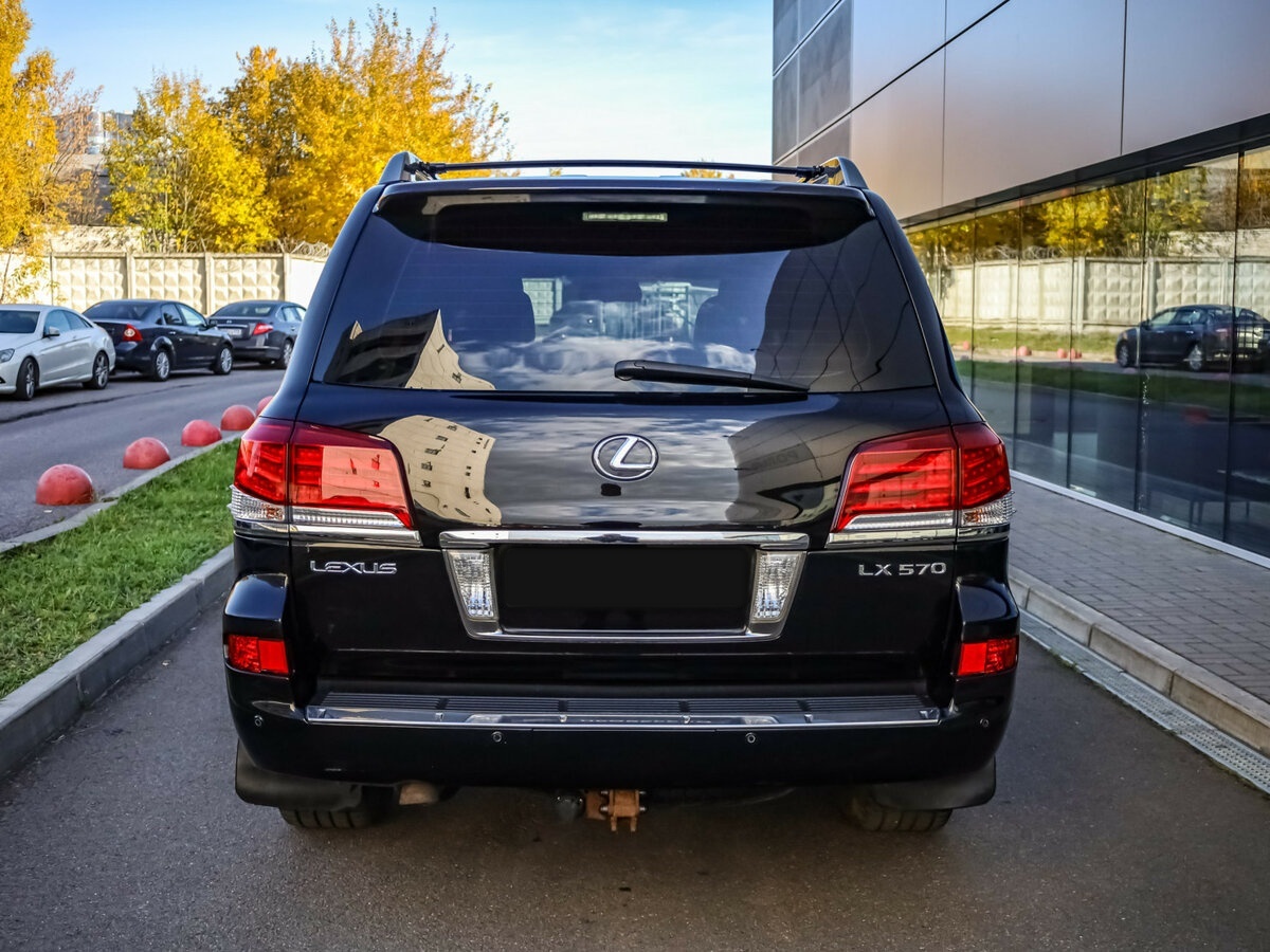 Lexus LX с пробегом — 2012 год. Фото: #4