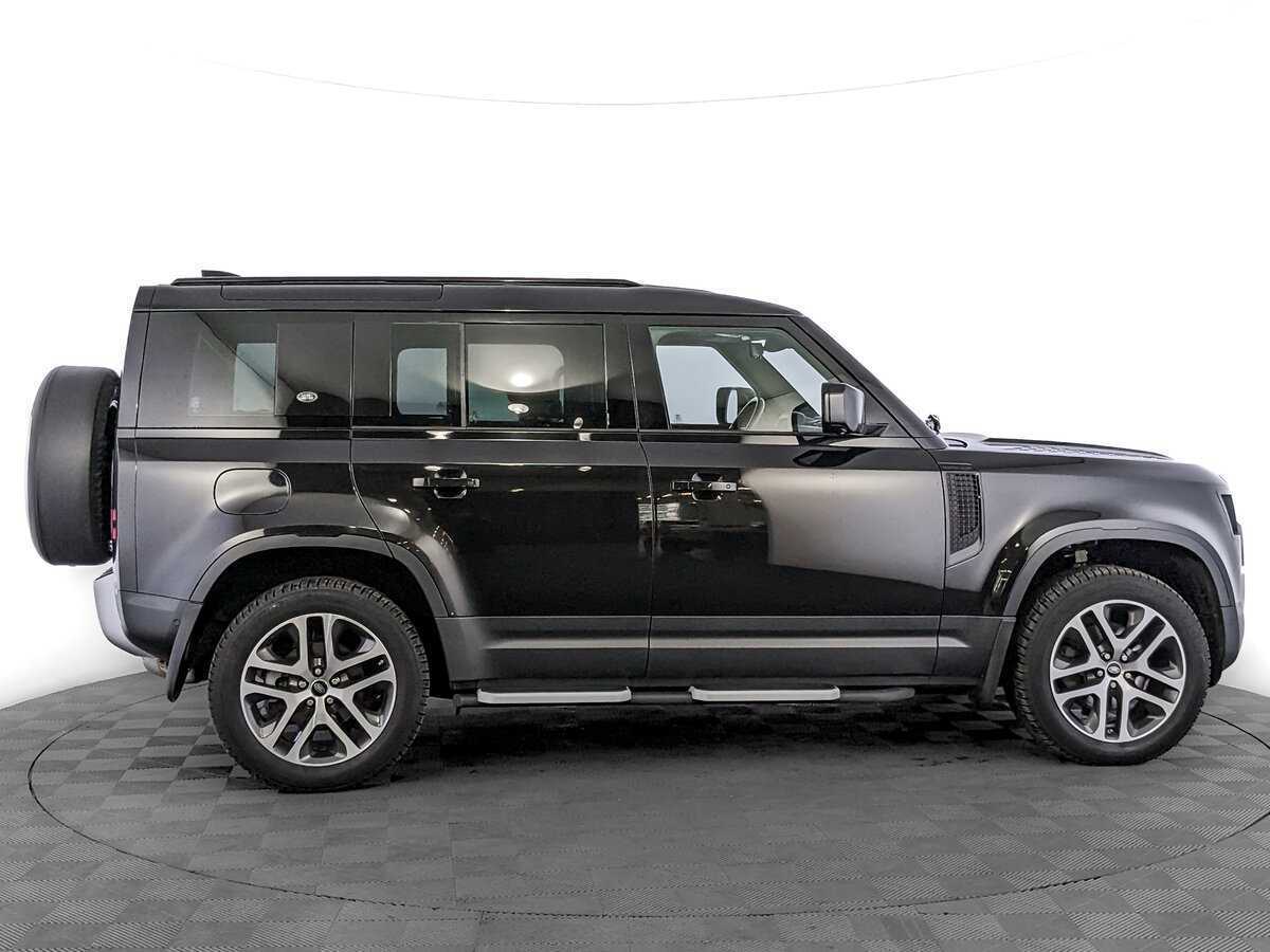 Land Rover Defender с пробегом — 2020 год. Фото: #3