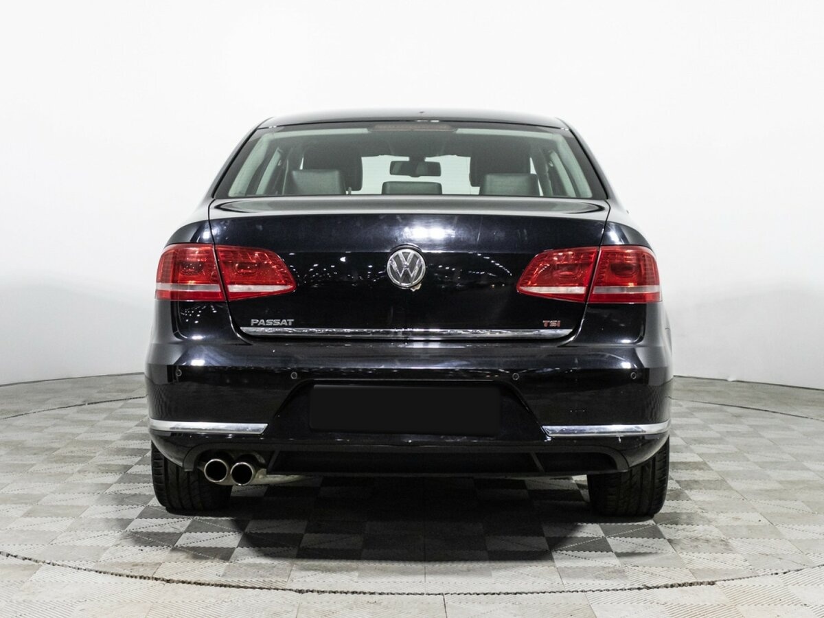 Volkswagen Passat с пробегом — 2011 год. Фото: #5