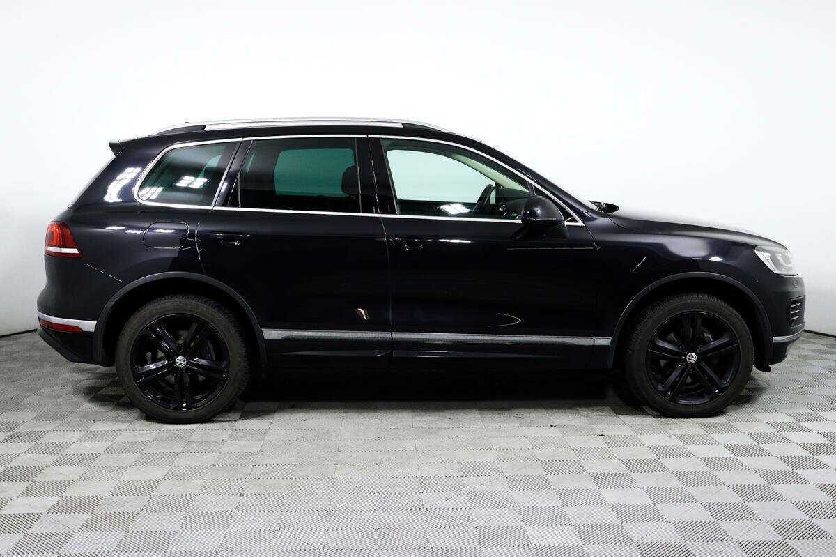 Volkswagen Touareg с пробегом — 2017 год. Фото: #3