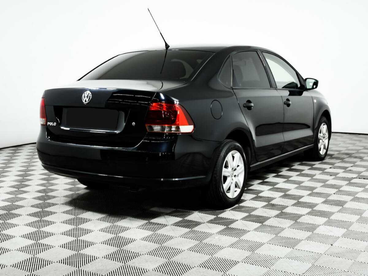 Volkswagen Polo с пробегом — 2010 год. Фото: #4