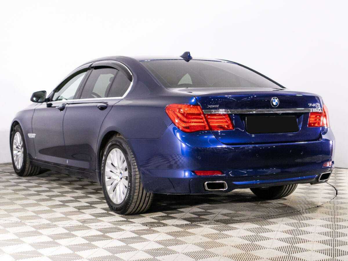 BMW 7 серии с пробегом — 2011 год. Фото: #6