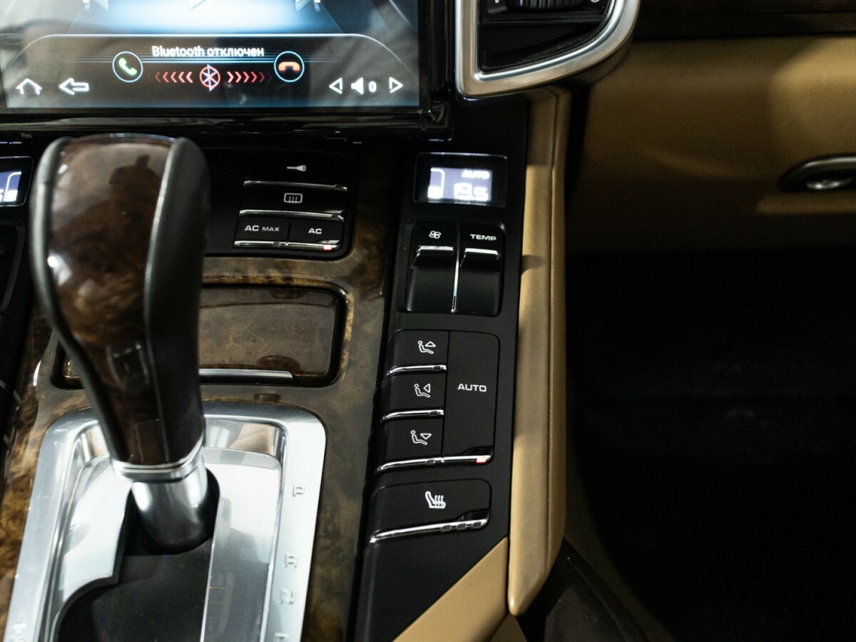 Porsche Cayenne с пробегом — 2011 год. Фото: #18