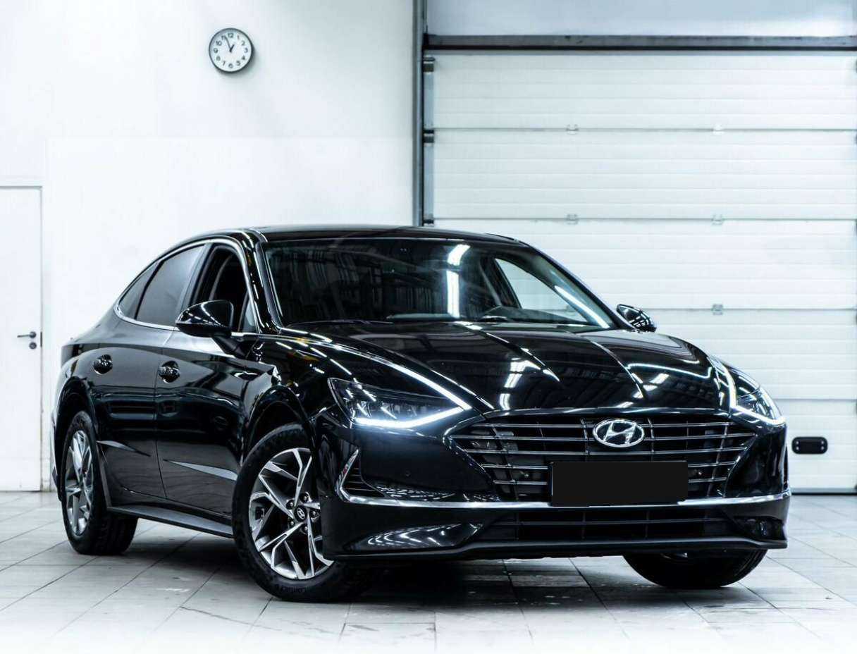 Hyundai Sonata с пробегом — 2020 год. Фото: #1