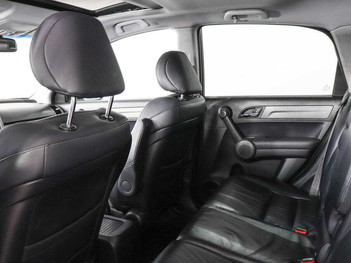 Honda CR-V с пробегом — 2011 год. Фото: #7